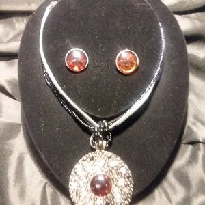 Necklace set